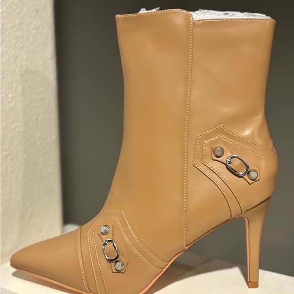 Coutgo Womens Sz 10 Khaki High Heel Ankle Boots Worn Two Times - Picture 4 of 10